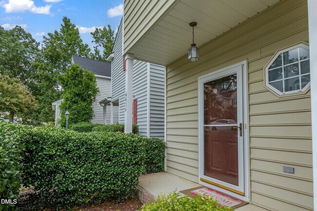 Foto del edificio - 4636 Vendue Range Dr