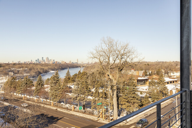 Vistas a la ciudad - EastRiver Apartments