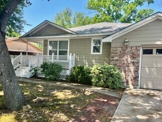 Building Photo - 10826 Buffum St