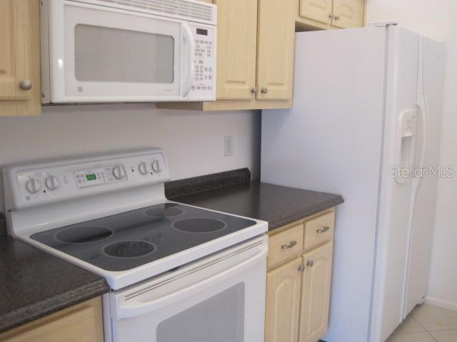 Foto del edificio - 102 Oakridge Ct