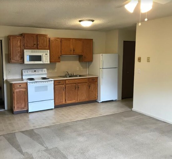 3736 Carman Rd Unit 2, Schenectady, NY 12303 Room for Rent in