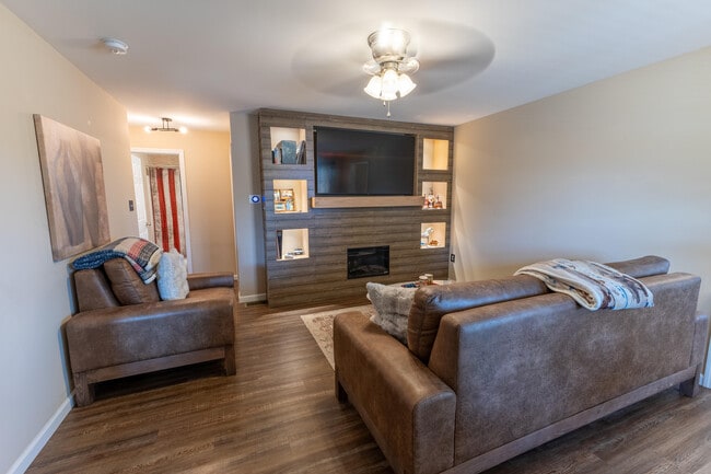 Foto del edificio - 314 N 2nd St