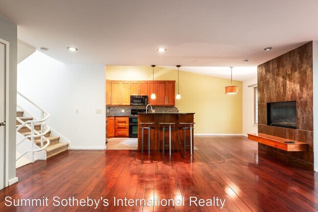 Foto del edificio - 4805 Meadow Loop Rd