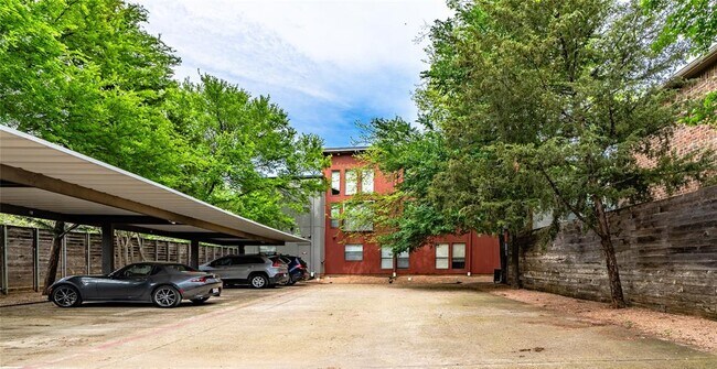 Building Photo - 5111 Manett St