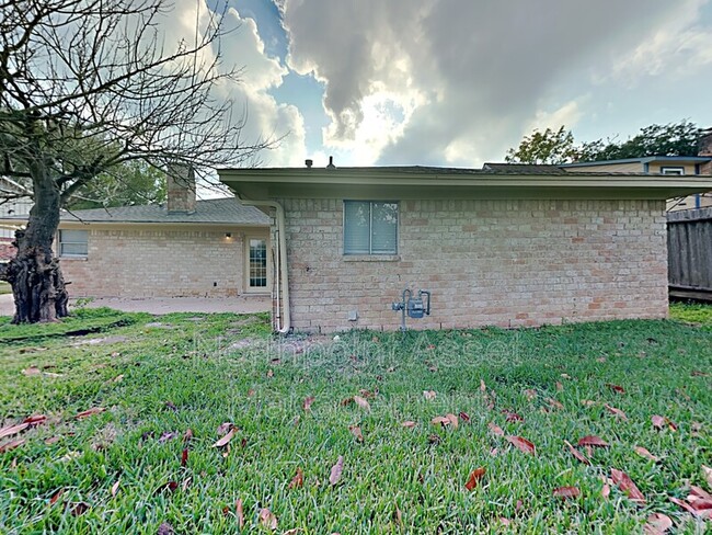 Building Photo - 11922 Monticeto Ln