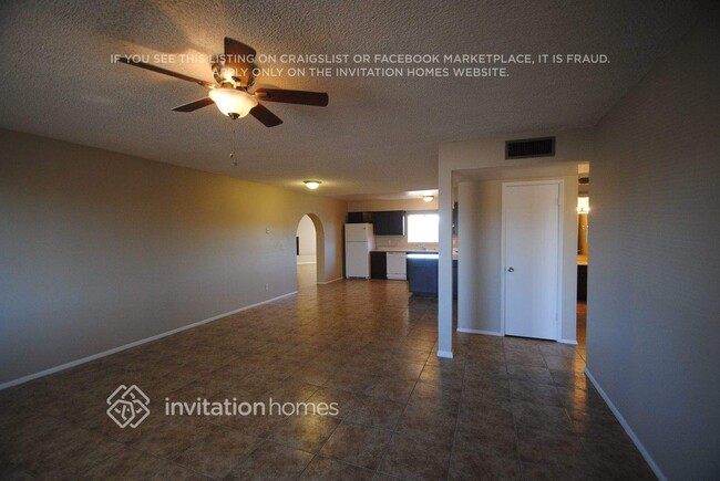 Foto del edificio - 7135 W Cambridge Ave