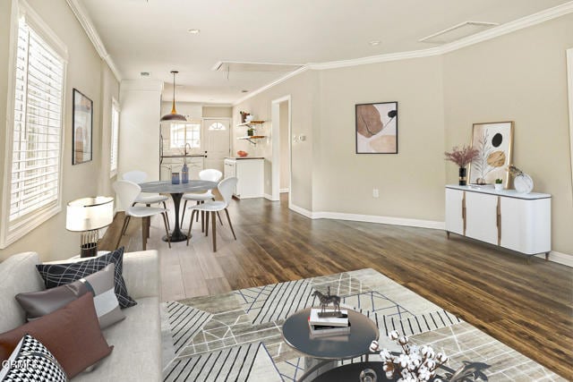 Building Photo - 900 N El Molino Ave