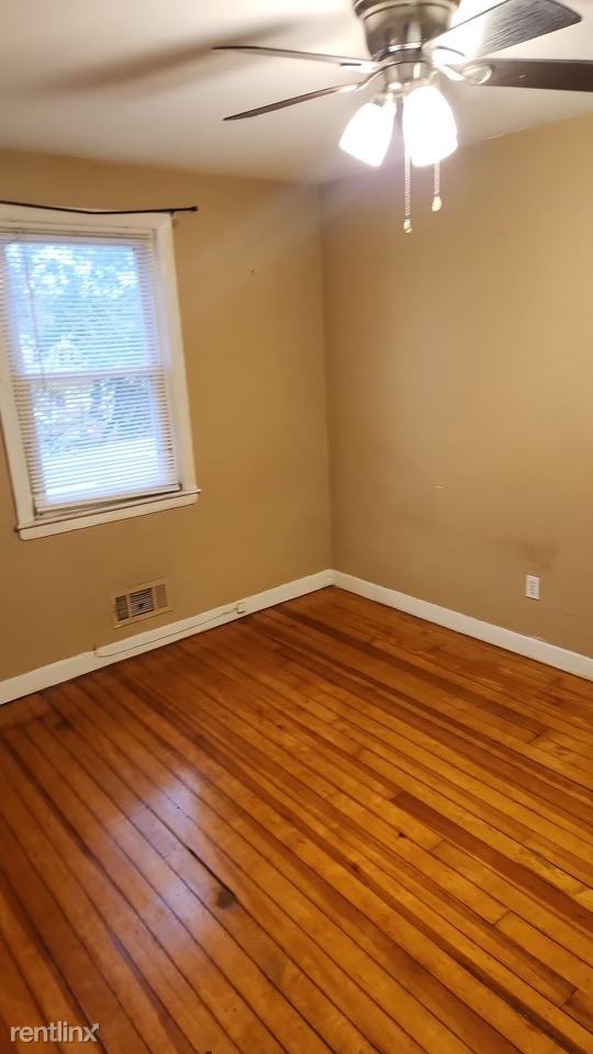 Building Photo - 2 br, 1 bath Duplex - 117 Angell Avenue 1