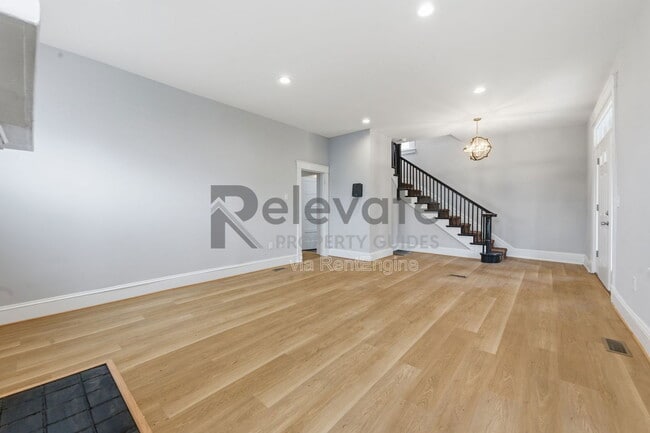 Foto del edificio - 3100 1st Ave