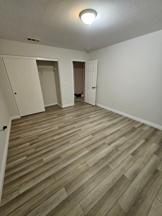 Foto del edificio - 14024 Tiger Lily Ct