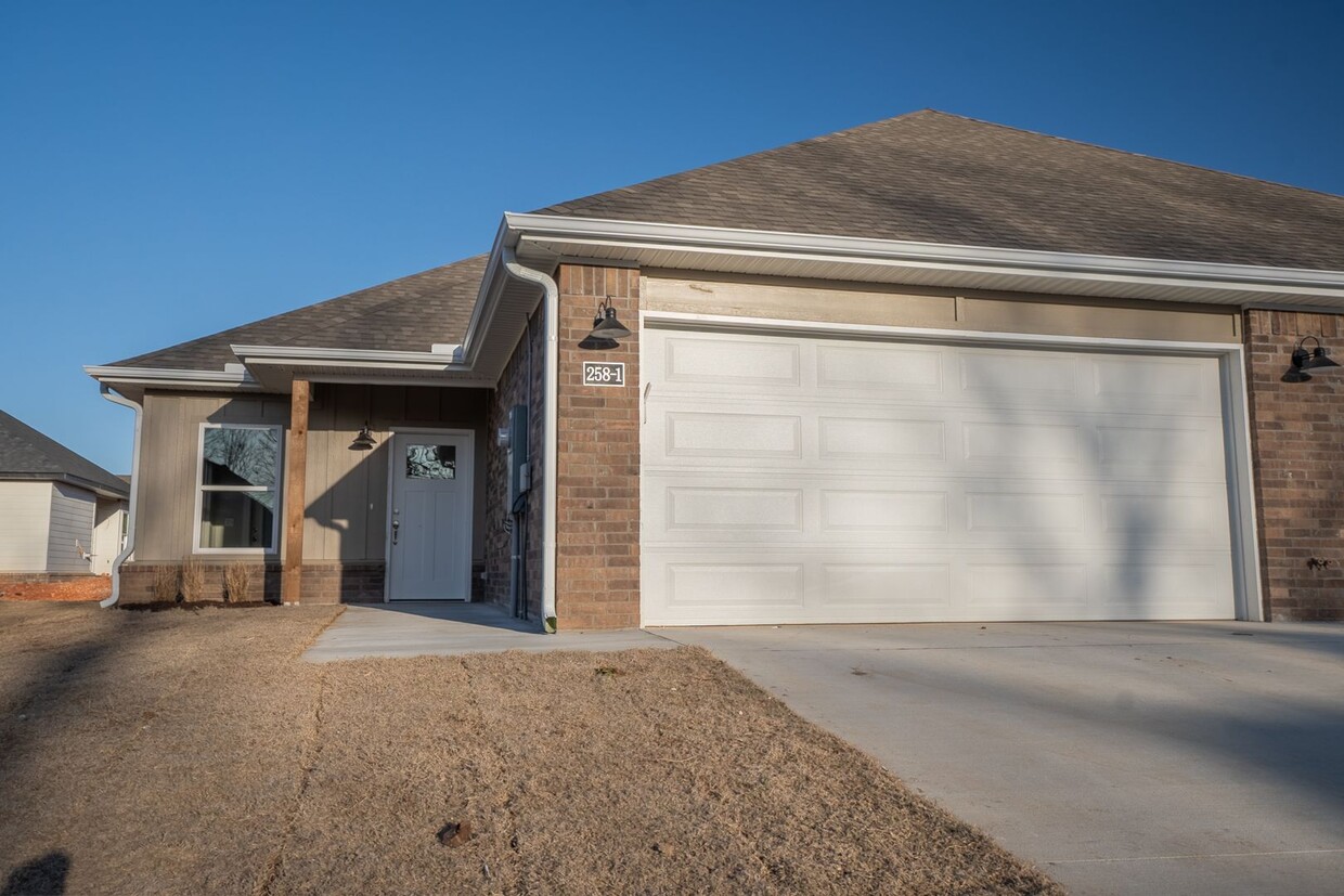 Primary Photo - 271 N Wild Goose Ave-Lot 40 Farmington Hills