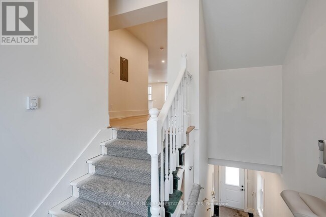 Photo du bâtiment - 284 Wilson St E