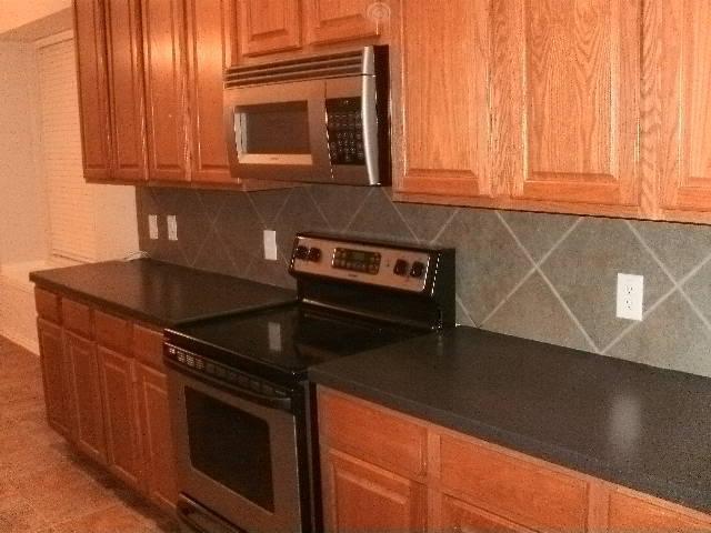 Foto del edificio - 10354 Waterbury Dr