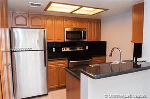 Building Photo - 2 br, 2 bath Condo - 8451 Coral Lake Way