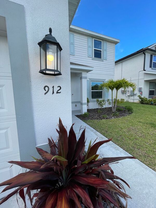 Building Photo - 912 Covington Ct