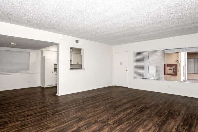 Interior Photo - 195 S Wilson Ave