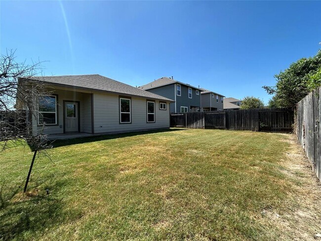 Building Photo - 225 San Gabriel River Rd
