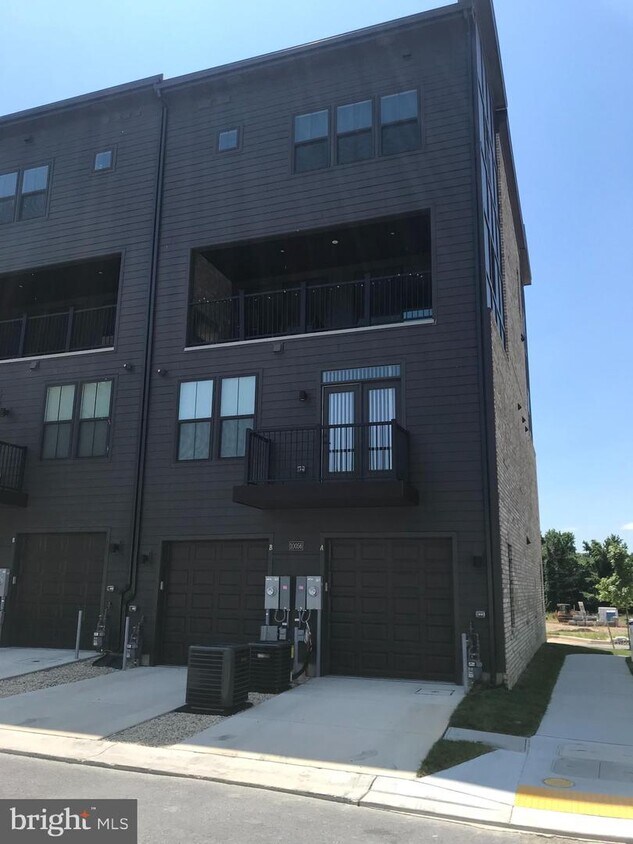 10056 American Pharoah Ln, Laurel, MD 20723 Townhome Rentals in