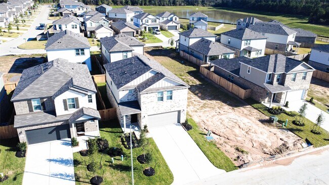 Foto del edificio - 211 Forest W St