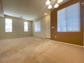 Building Photo - 8604 Splendid Leaf Ct