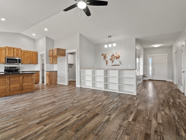 Building Photo - 1459 Foxmore St