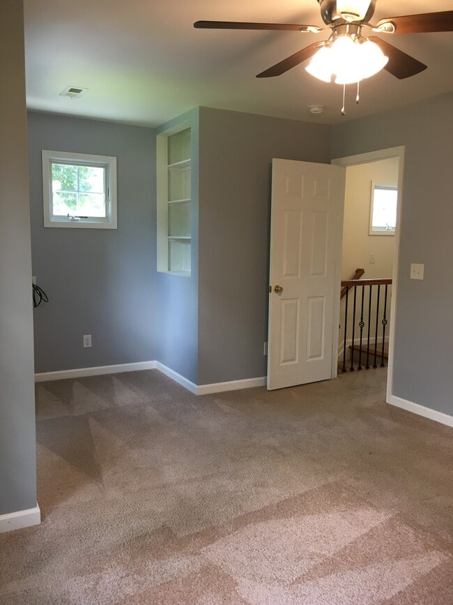 Building Photo - 854 Redwood Trail
