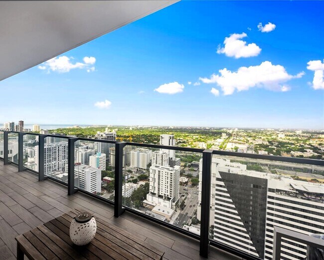 Foto del edificio - 88 SW 7th St