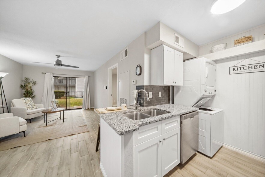 Foto principal - 13151 Walden Rd