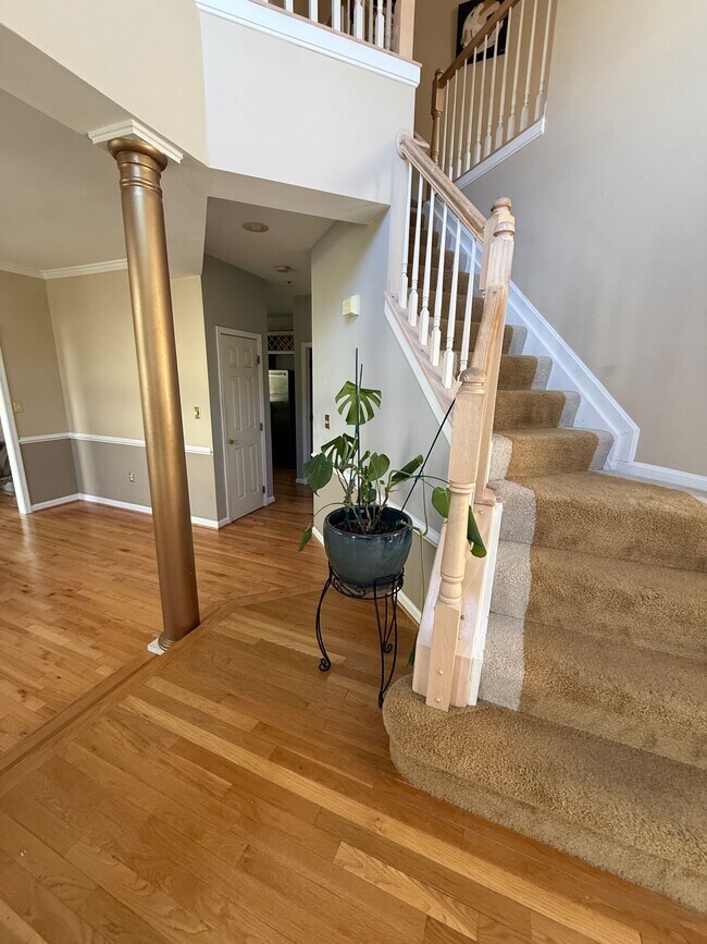 Foto del edificio - 2037 Woodshade Ct