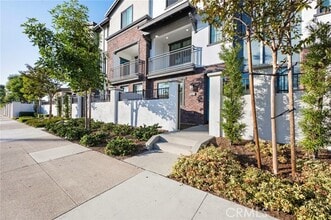 Building Photo - 8887 Orangethorpe Ave