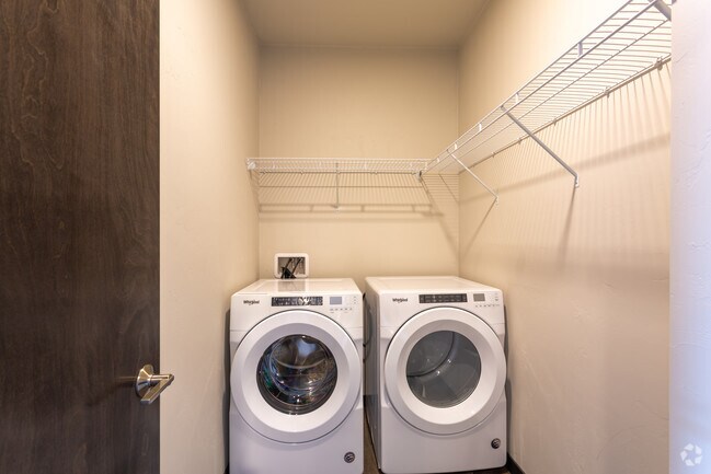 1BR, 1BA - The Element Apartments