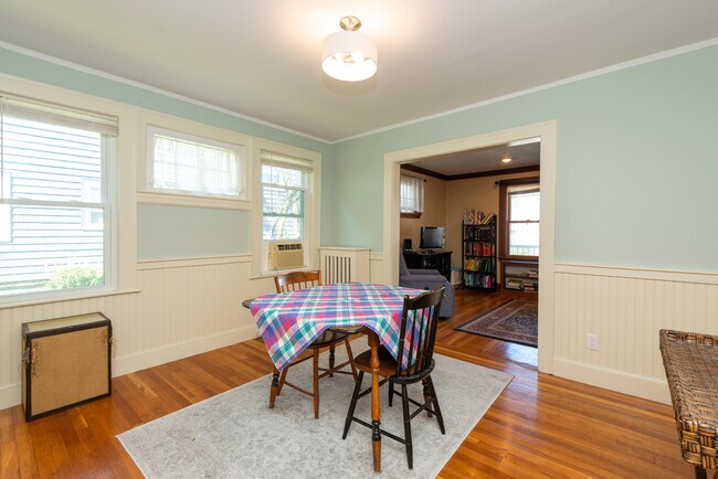 Dining room - 105 Lynde St