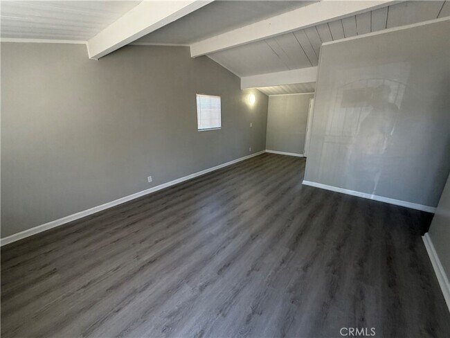 Foto del edificio - 13169 Benson Ave