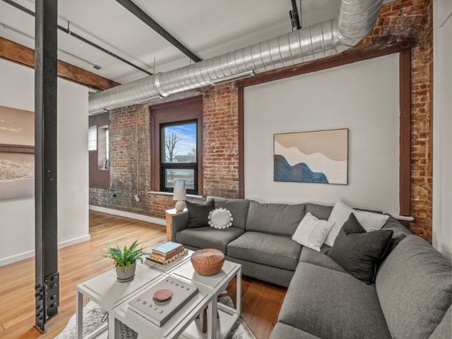 Foto del edificio - 1410 Gratiot Ave