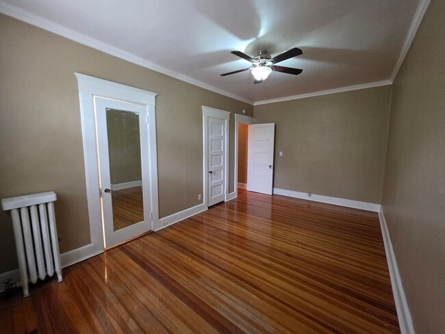 Photo - 600 W Olney Rd Apartments