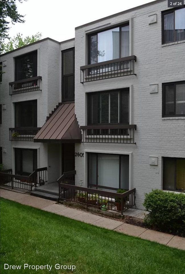 Building Photo - 3 br, 1 bath House - 2605 39th St NW #1