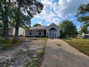 Building Photo - 6839 Kizer Dr