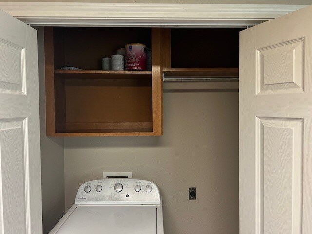 Foto del edificio - 3706 Trotter Ln