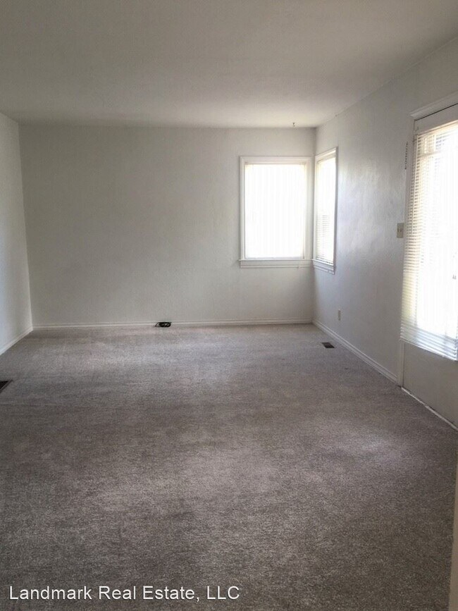 Building Photo - 3 br, 1 bath House - 1212 N. Walnut Street