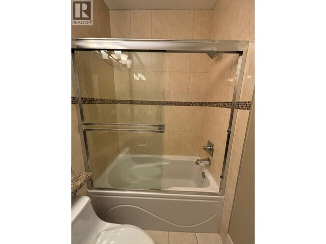 Photo du bâtiment - 8368 Ruskin Rd