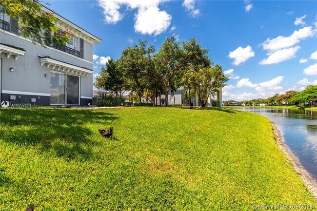 Foto del edificio - 3431 NW 13th St