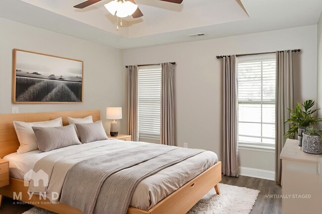 Building Photo - 201 Bermuda Lakes Dr