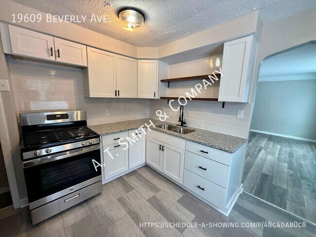 Foto del edificio - 19609 Beverly Ave