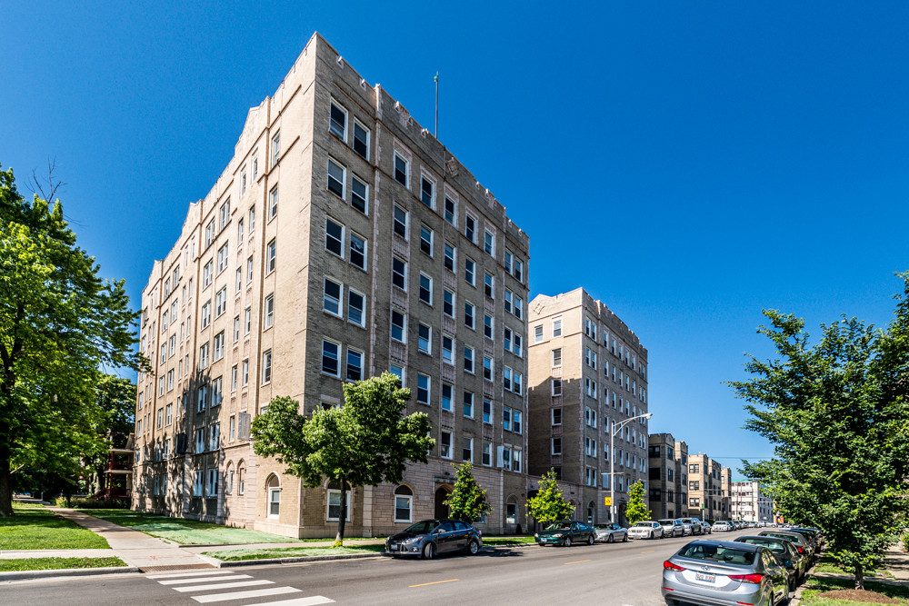 Primary Photo - Washington Plaza