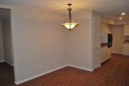 Building Photo - 1823 Jones Dr