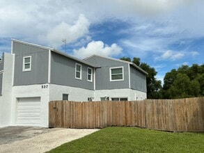 Building Photo - 537 NW 51st Ave