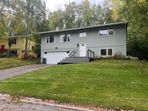 Building Photo - 13760 Venus Way