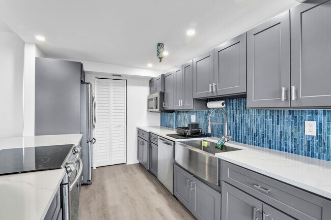 Foto del edificio - 859 Jeffery St