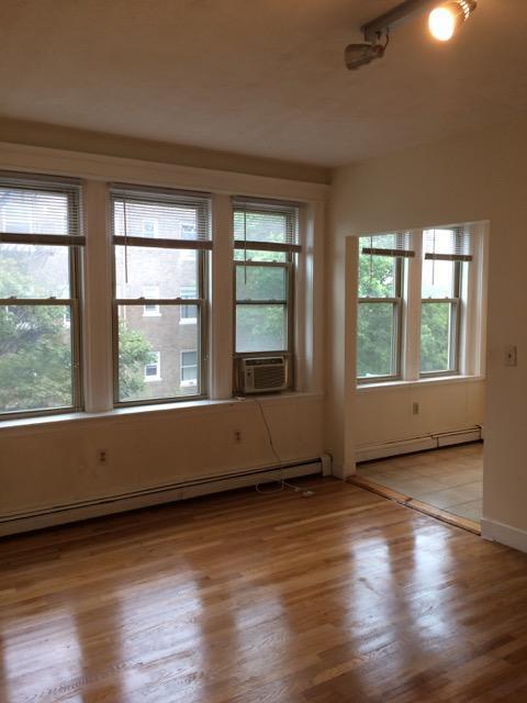 Foto principal - 1625 Commonwealth Ave