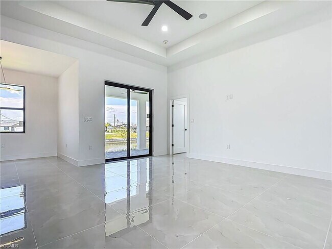 Foto del edificio - 323 NE 19th Terrace